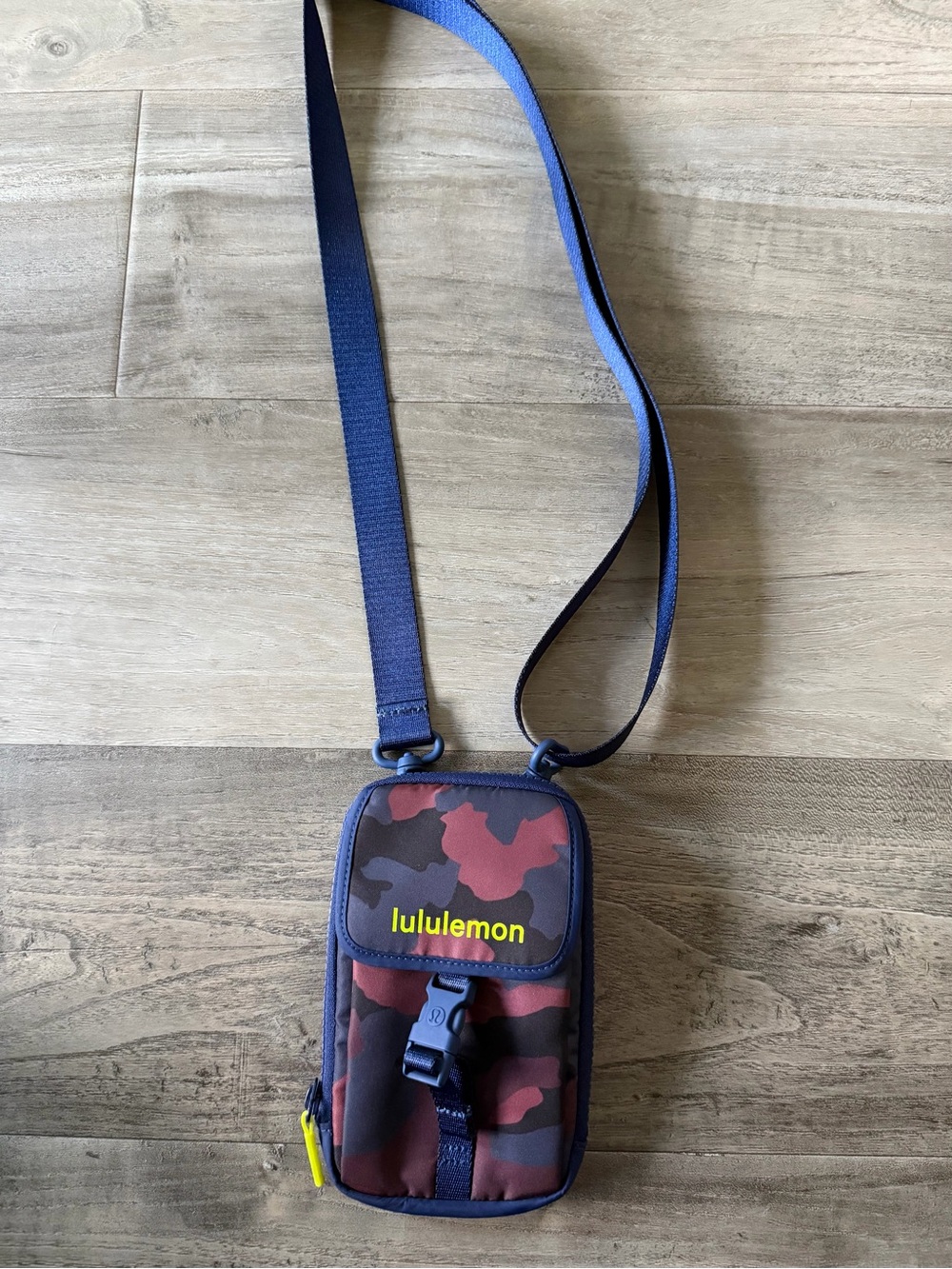 lululemon athletica Navy & Red Camo Crossbody Pouch